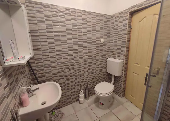 In - Balaton 43403 בית נופש